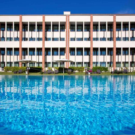 Mercure Leonardo Da Vinci Rome Airport Fiumicino Exterior photo