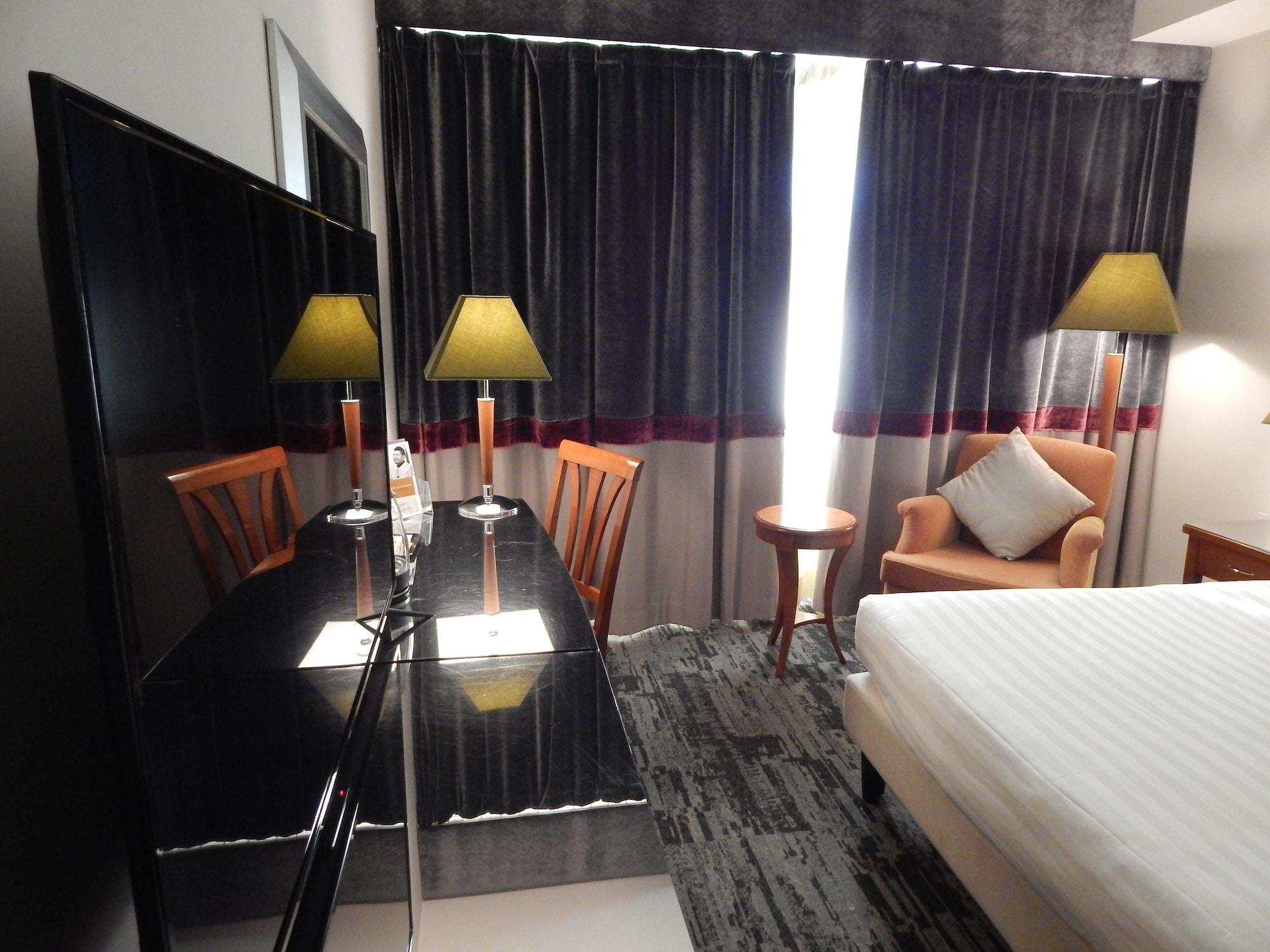 Mercure Leonardo Da Vinci Rome Airport Fiumicino Exterior photo