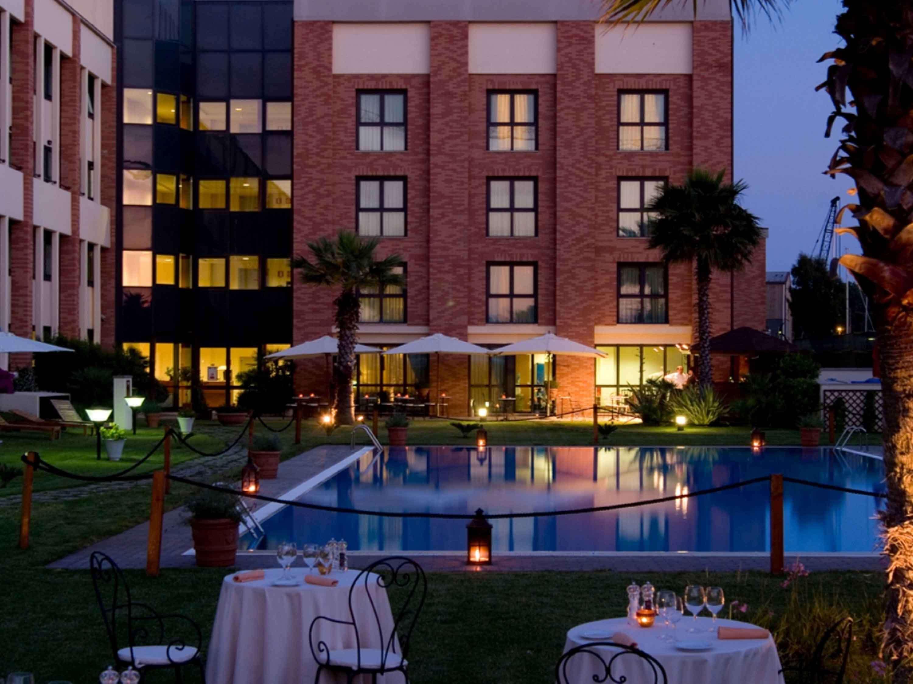 Mercure Leonardo Da Vinci Rome Airport Fiumicino Exterior photo