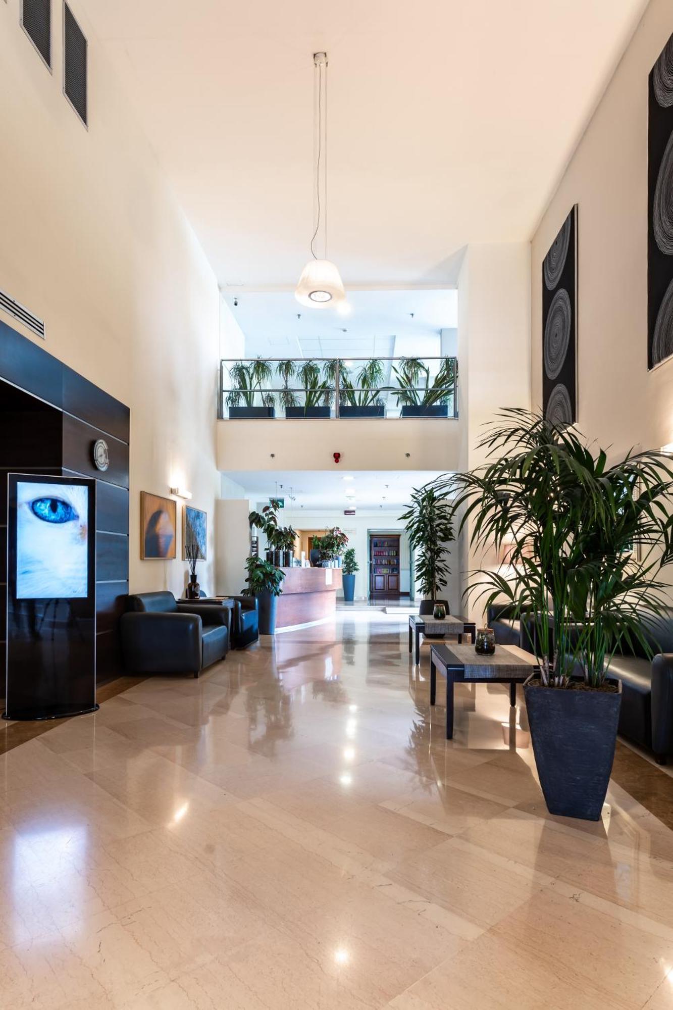 Mercure Leonardo Da Vinci Rome Airport Fiumicino Exterior photo