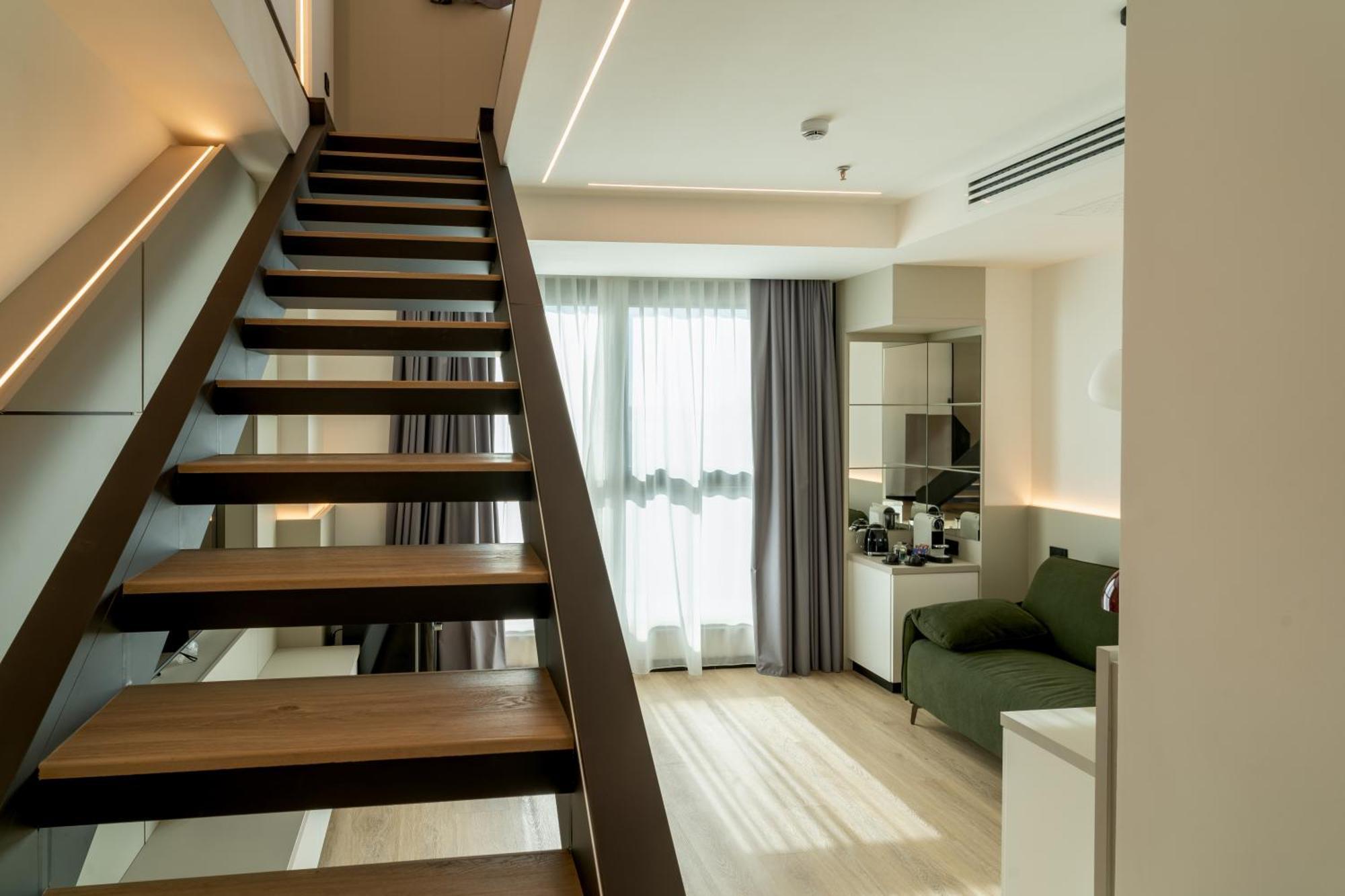 Mercure Leonardo Da Vinci Rome Airport Fiumicino Exterior photo